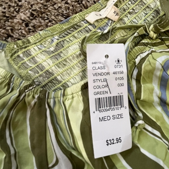 NWT!! PacSun puff sleeve scrunch tie crop top: green/ white/ blue wave pattern - Picture 6 of 6